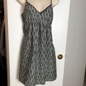 CONVERSE adorb gray and black dress Size 8